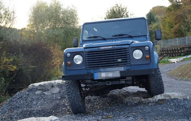 Geländewagen offroad fahren Sinsheim (Landrover Defender) - 3