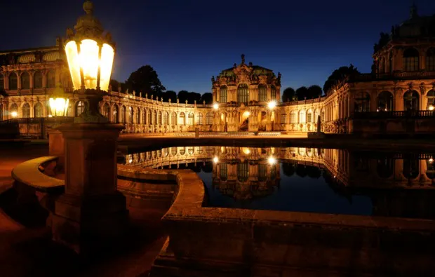 Dinner & Nachtwächter Tour Dresden für 2 - 5