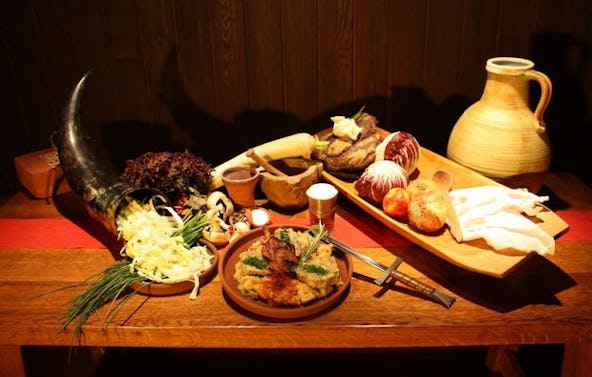 Ritteressen höfische Tafeley in Brodenbach