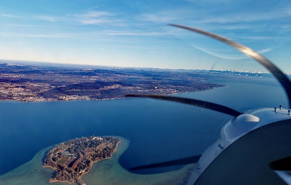 Rundflug mit Selbstfliegen Mengen (3 Std.)