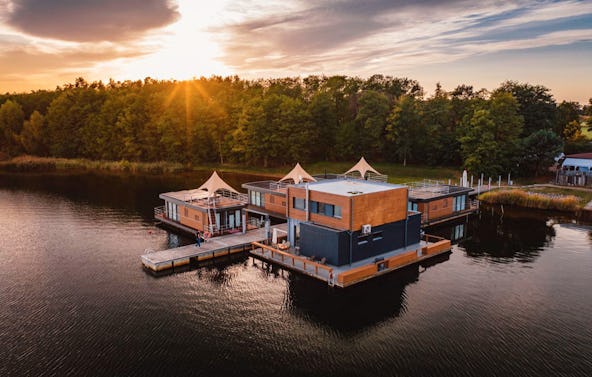 Kurzurlaub Floatinghouse Gräbendorfer See für 4 (2 Nächte)