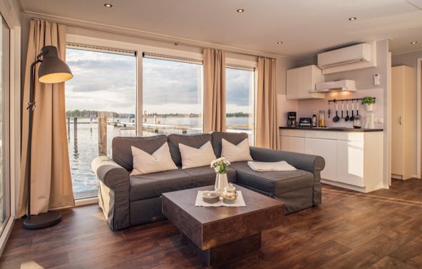 Kurzurlaub Floatinghouse Ribnitz- Damgarten für 4 (2 Nächte)