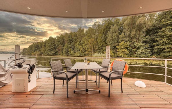 Kurzurlaub Floatinghouse Weserbergland für 4 (2 Nächte)