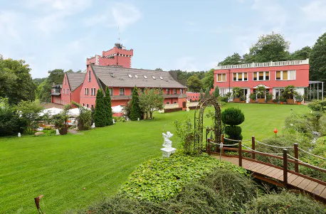 Golf-Urlaub im Burghotel in Brandenburg für 2 - 7