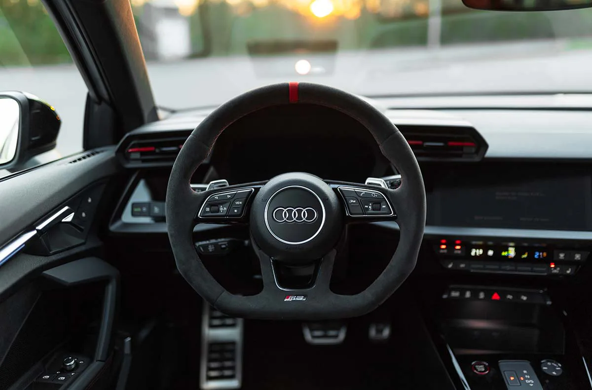 Audi RS3 Limousine mieten Bielefeld (Wochenendmiete) - 1
