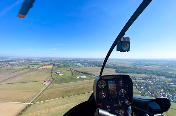 Hubschrauber selber fliegen Kottingbrunn (30 Min.)