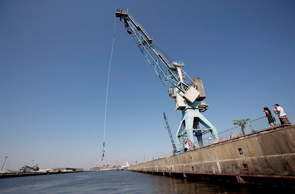 Bungee Jumping Hafenkran Hamburg
