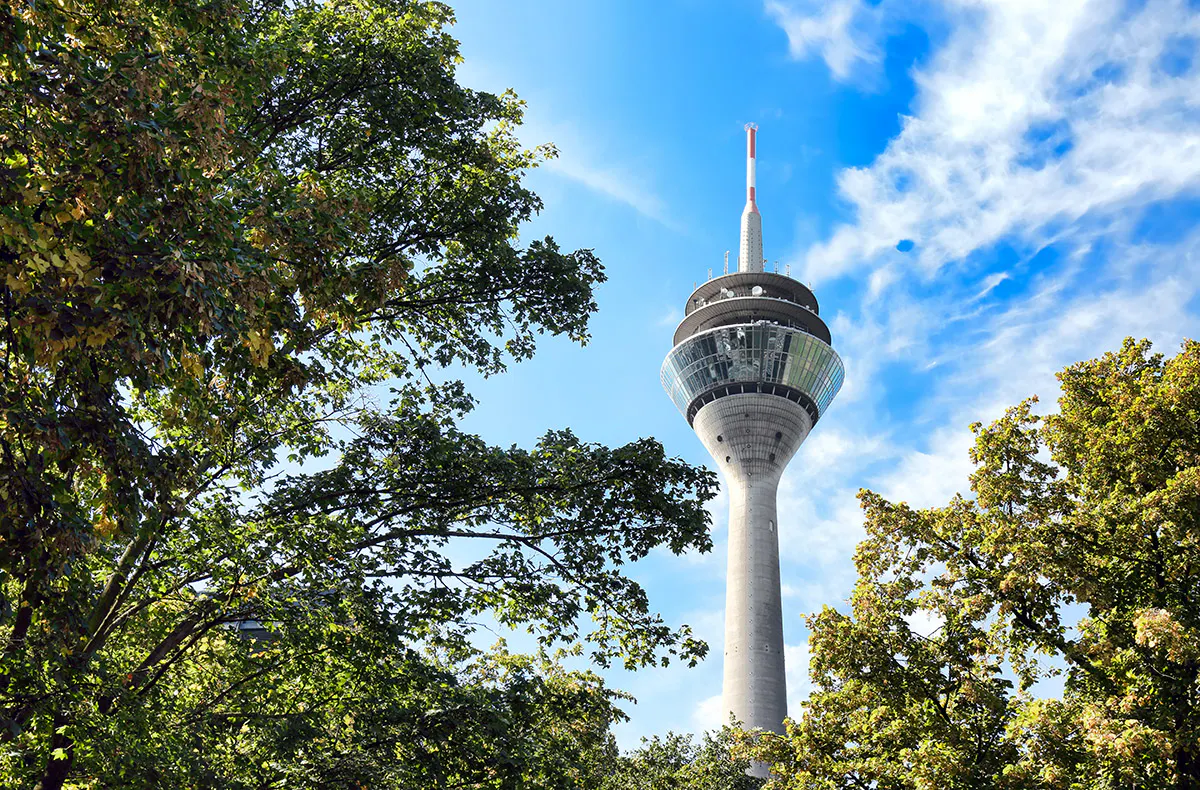 Frühstück & Rheinturm Düsseldorf für 2 - 5