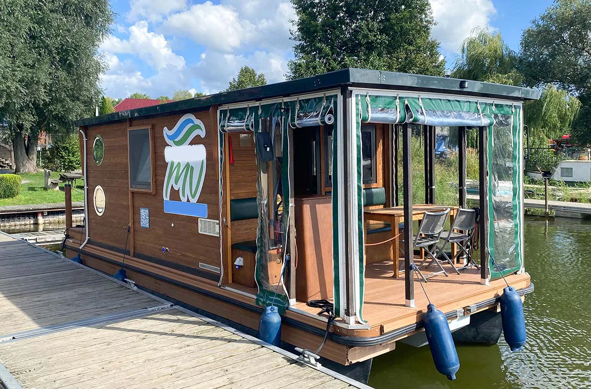 Hausboot Urlaub für 6 (4 Nächte) Priepert (6 Plätze - D7) - 1
