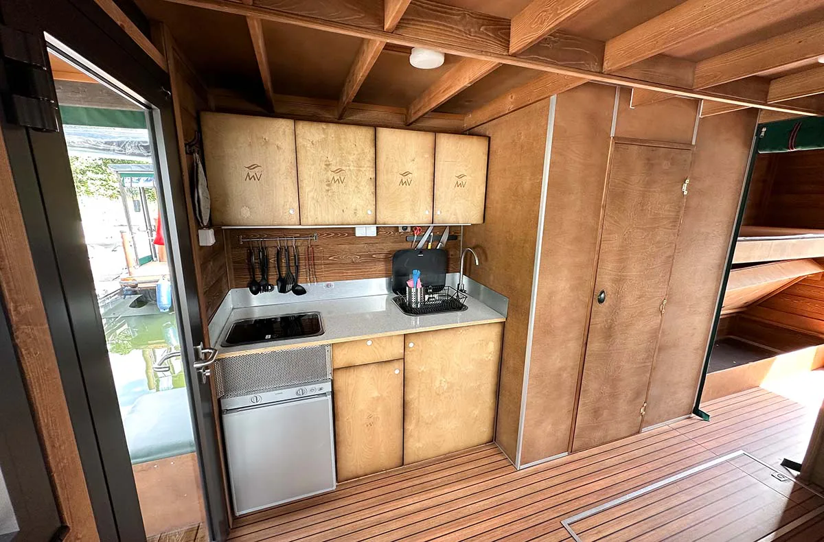 Hausboot Urlaub für 6 (4 Nächte) Priepert (6 Plätze - D9) - 3