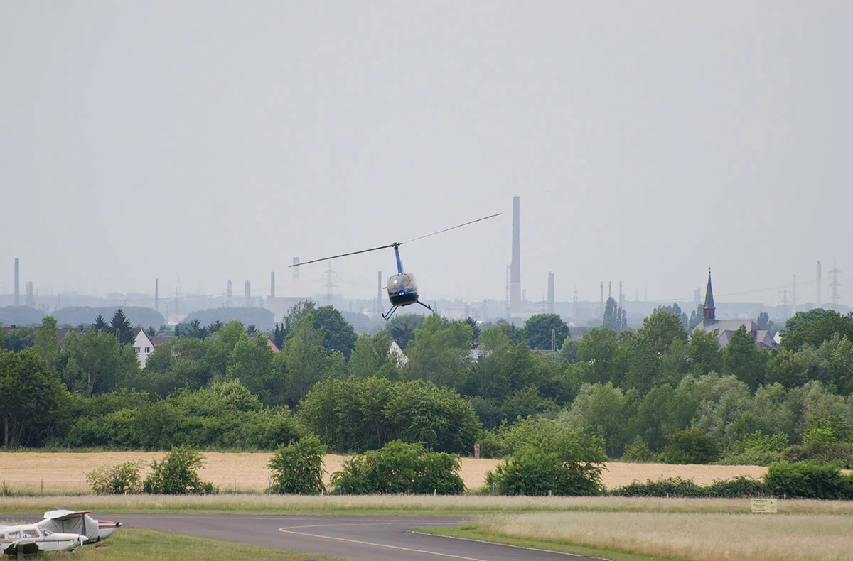 Hubschrauber selber fliegen Hünxe (20 Min.) - 5