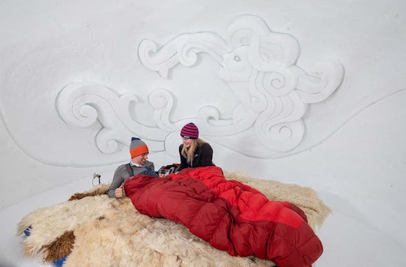 Iglu-Übernachtung mit Kinoerlebnis für 2 (1 Nacht)