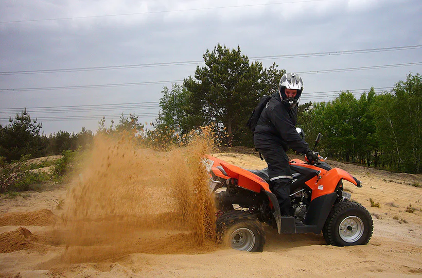 On- & Offroad- Kleine Abenteuer Quadtour Weißwasser