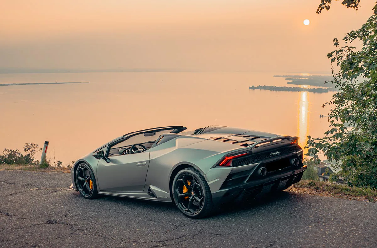 Lamborghini Huracan Evo Spyder fahren Widnau (3 Std.) - 3