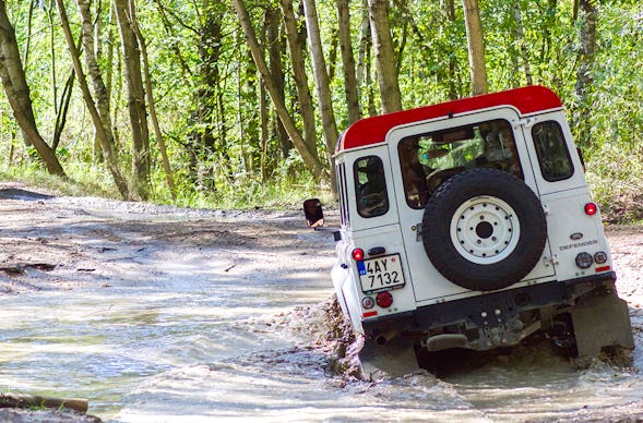 Geländewagen Land Rover fahren Prag (1 Std.)