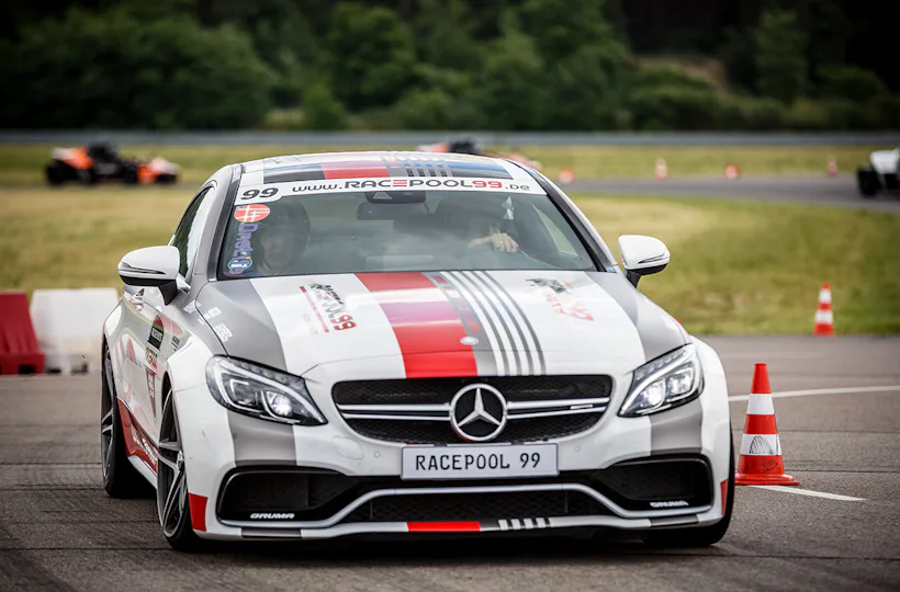 Mercedes Renntaxi Oberlungwitz (4 Rdn.)