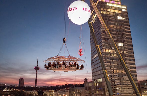 Showdinner in the Sky