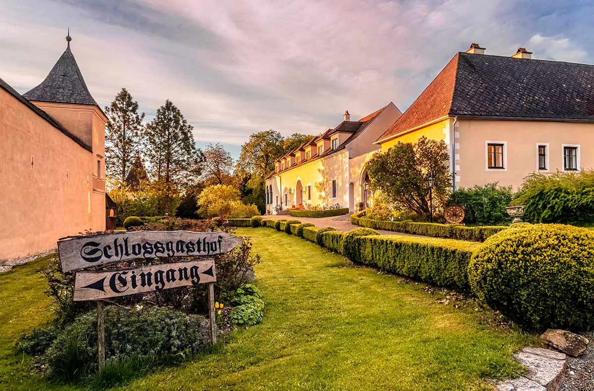 Übernachtung mit Rittermahl im Schloss Rosenburg für 2 (1 Nacht) - 8