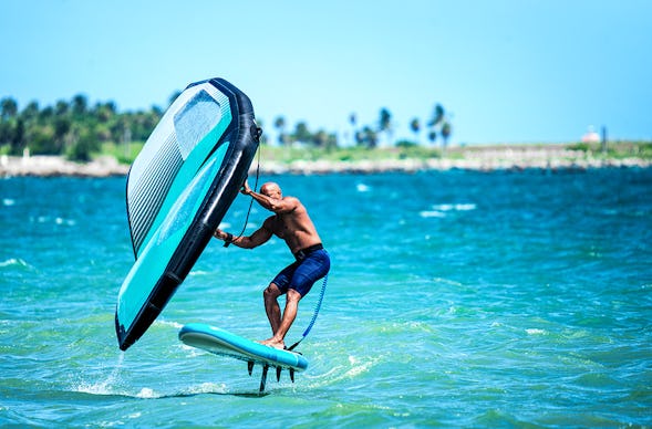 Wingfoilkurs mit Unterkunft Montpellier (4 Nächte)
